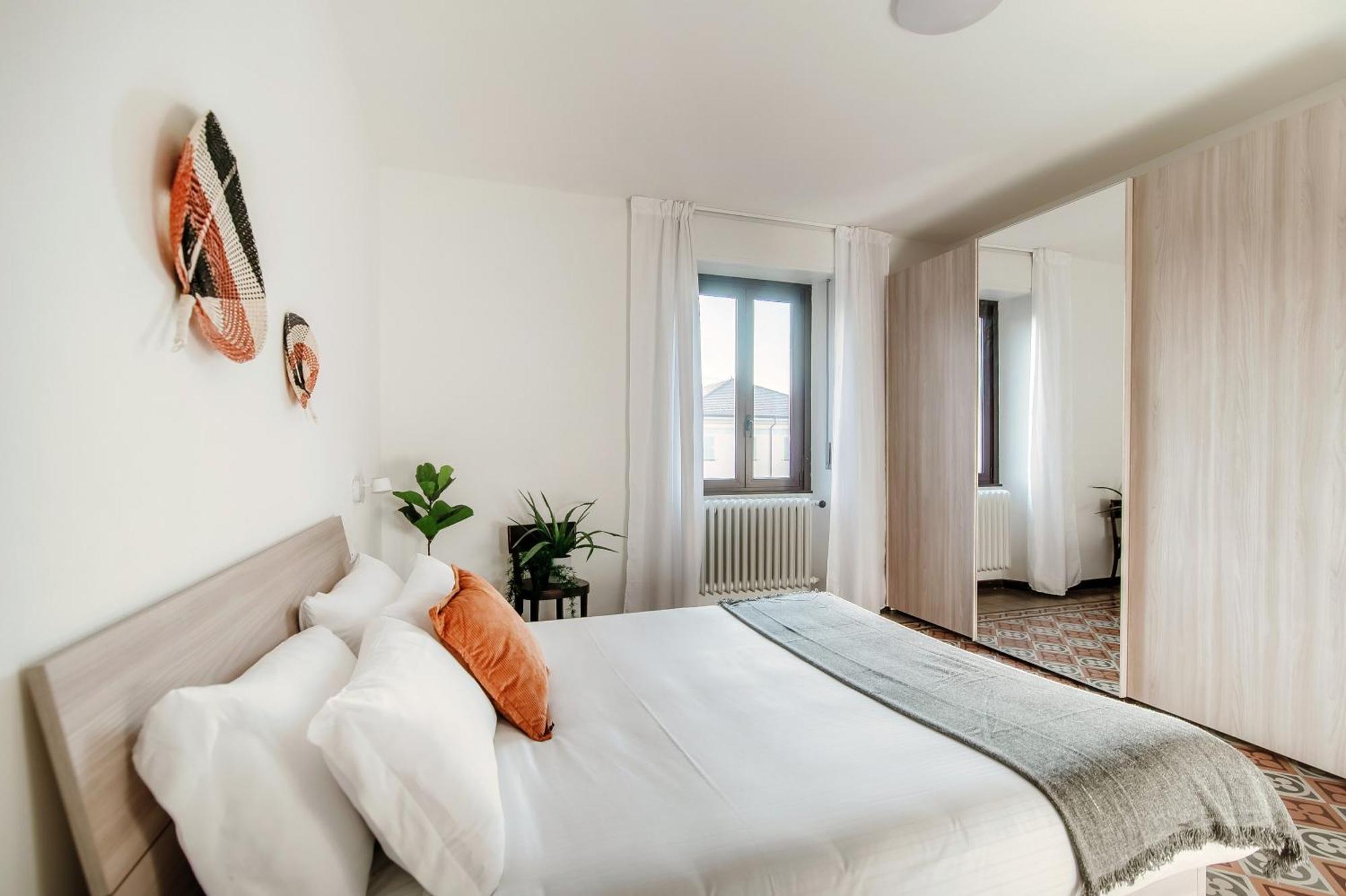 Stella Apartment By Quokka 360 - Past And Present In Como Exteriör bild